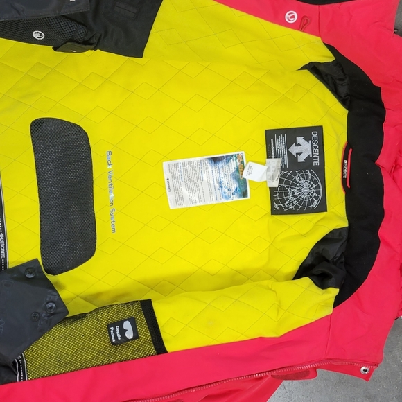 Descente Russell Insulated Jacket Mens Medium Ski Skiiing Snowboard - Picture 6 of 8